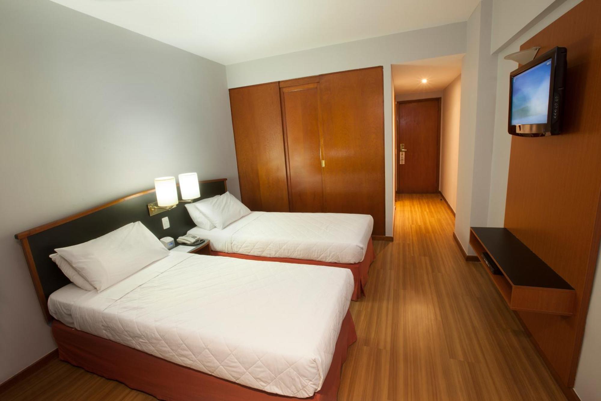 Hotel Moncloa Sao Paulo Bagian luar foto