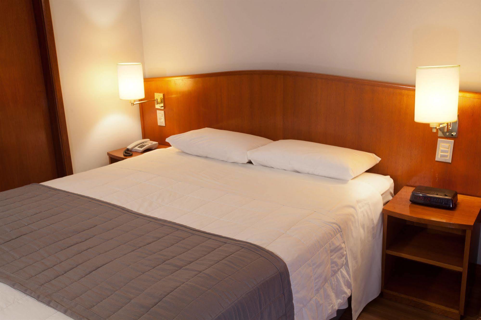 Hotel Moncloa Sao Paulo Bagian luar foto